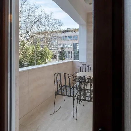 Downtown Apartament